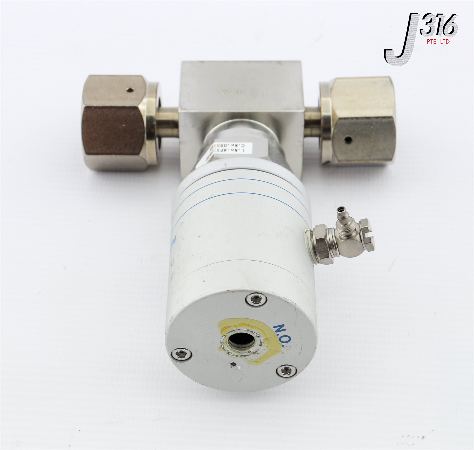 【L.COM】 25971 FUJIKIN 1/2'' VCR DIAPHRAGM VALVE TYPE N.O. O.P 0.34~0.49MPA